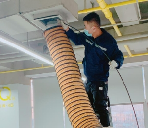 中央空调通风管道清洗2.jpg