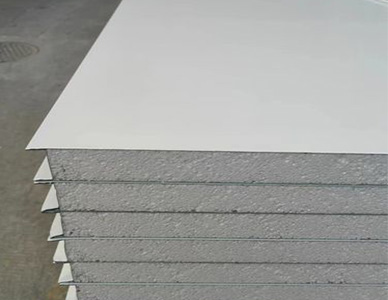 1765250301893561.jpg 泡沫夹心彩钢板4.jpg